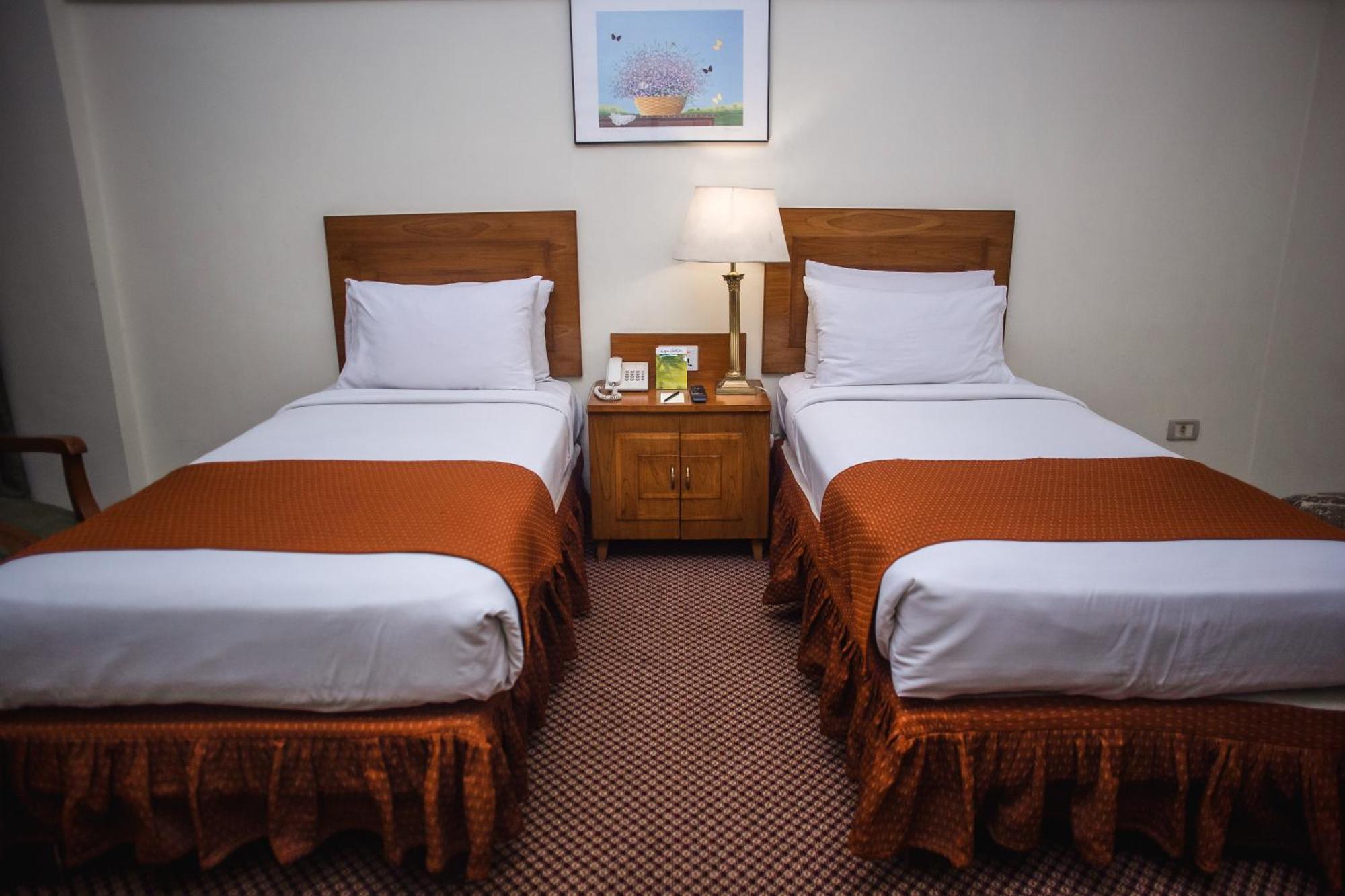 Mehran Hotel การาจี ภายนอก รูปภาพ