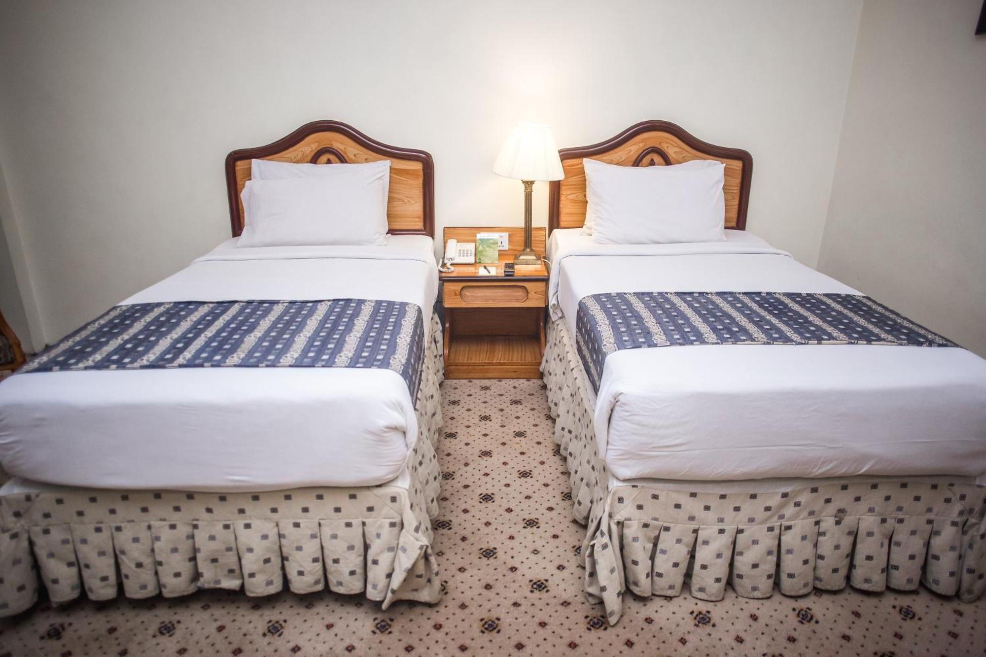 Mehran Hotel การาจี ภายนอก รูปภาพ