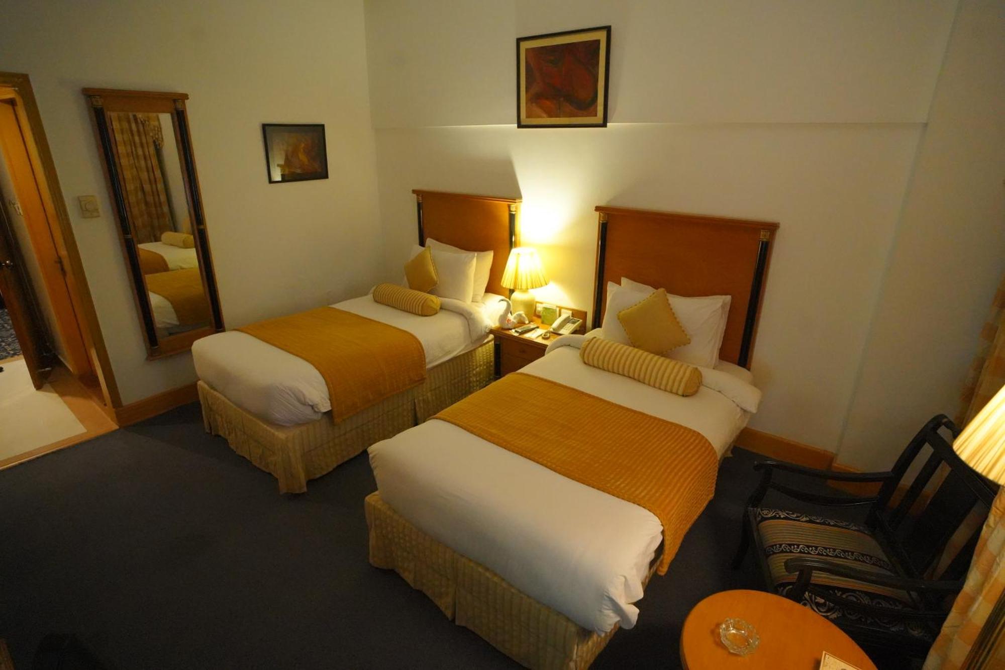 Mehran Hotel การาจี ภายนอก รูปภาพ
