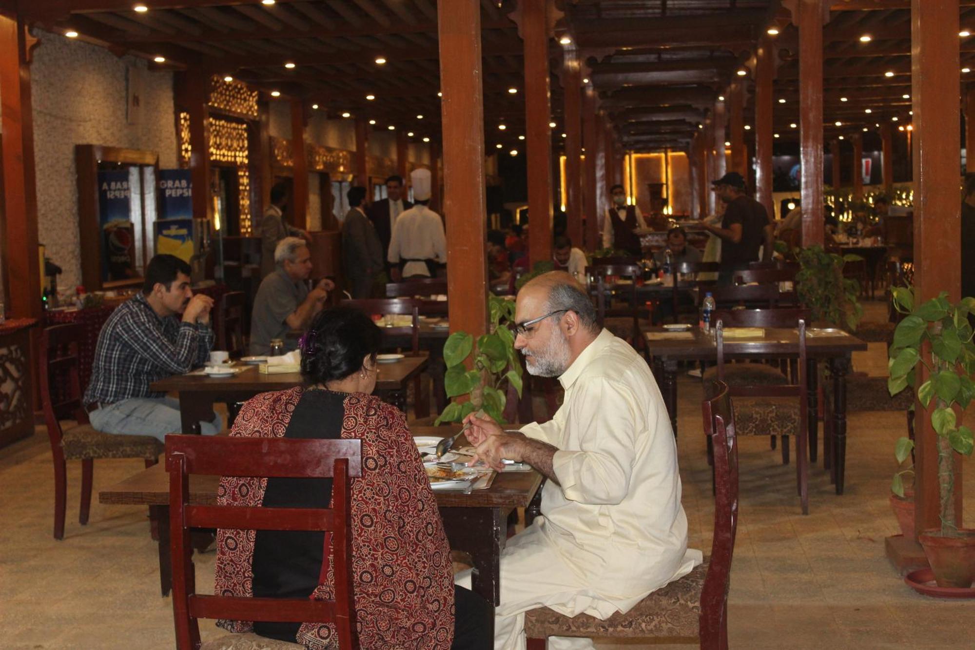Mehran Hotel การาจี ภายนอก รูปภาพ