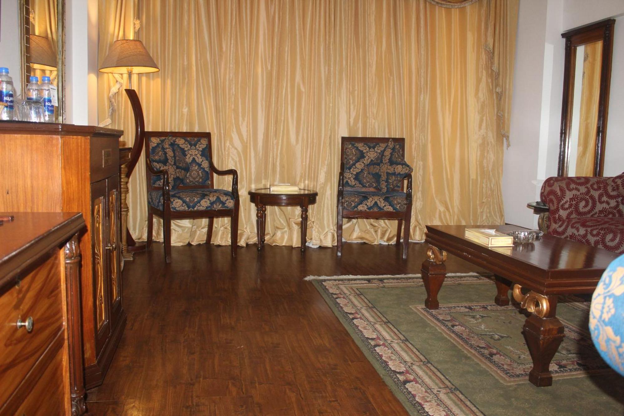 Mehran Hotel การาจี ภายนอก รูปภาพ