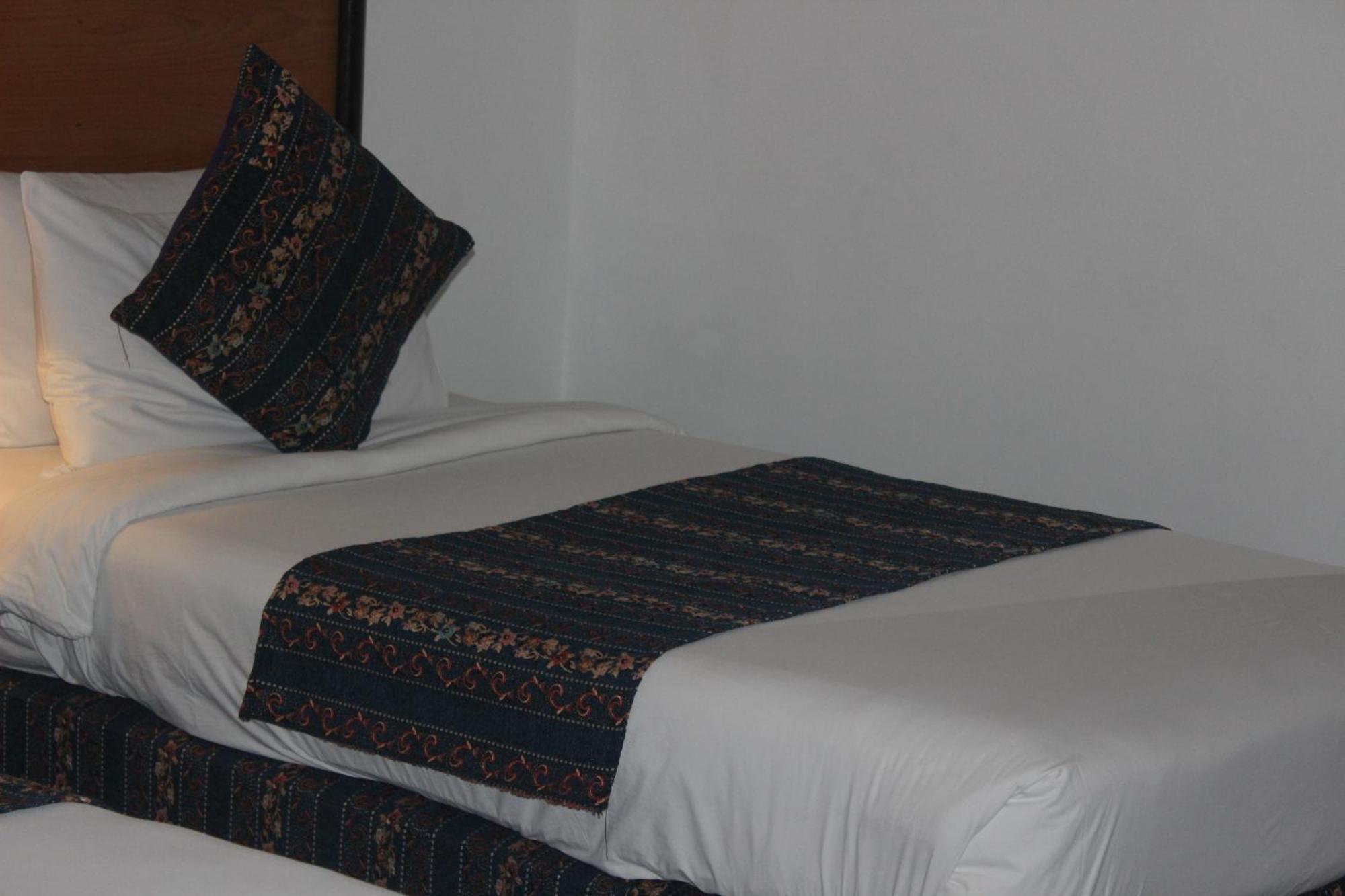 Mehran Hotel การาจี ภายนอก รูปภาพ